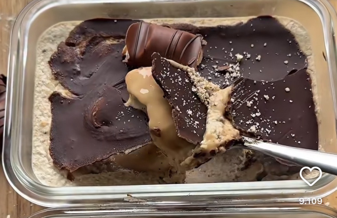 Kinder Bueno Overnight Oats